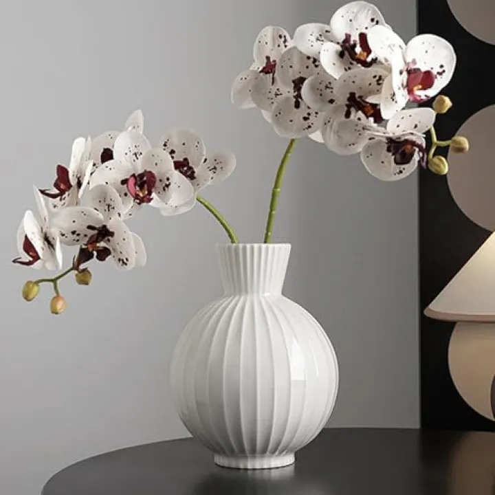 8 Inch Glossy White Ceramic Flower Vase for Pampass Grass, Modern Round Ribbed Vase for Lego Flowers, Minimalist Luxury Wedding & Housewarming Home Decor Centerpiece Gifts