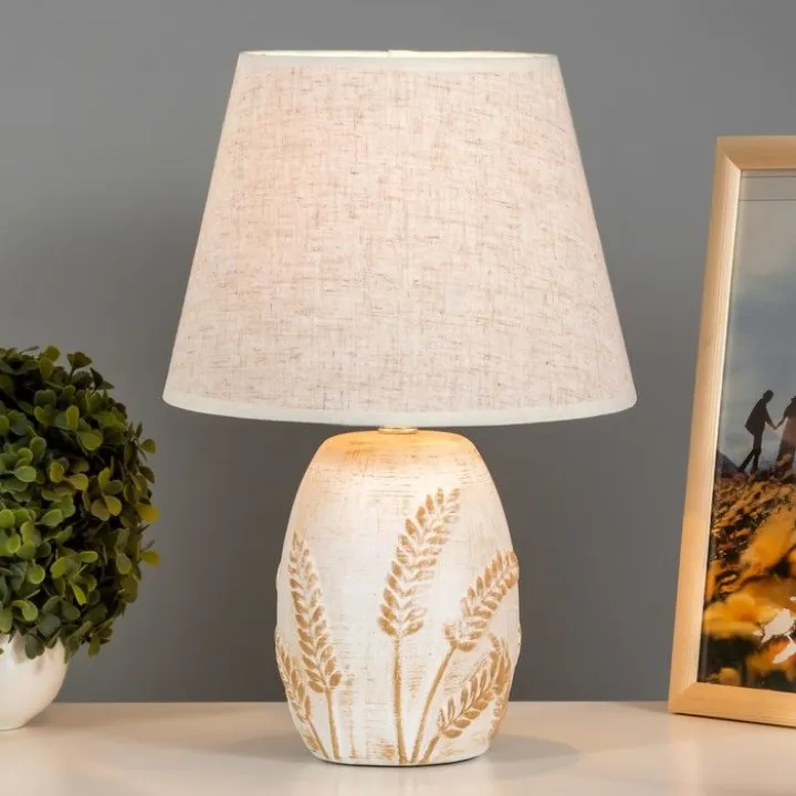 Настольная лампа Шервуд E14 40Вт бело-золотой 24х24х36 см