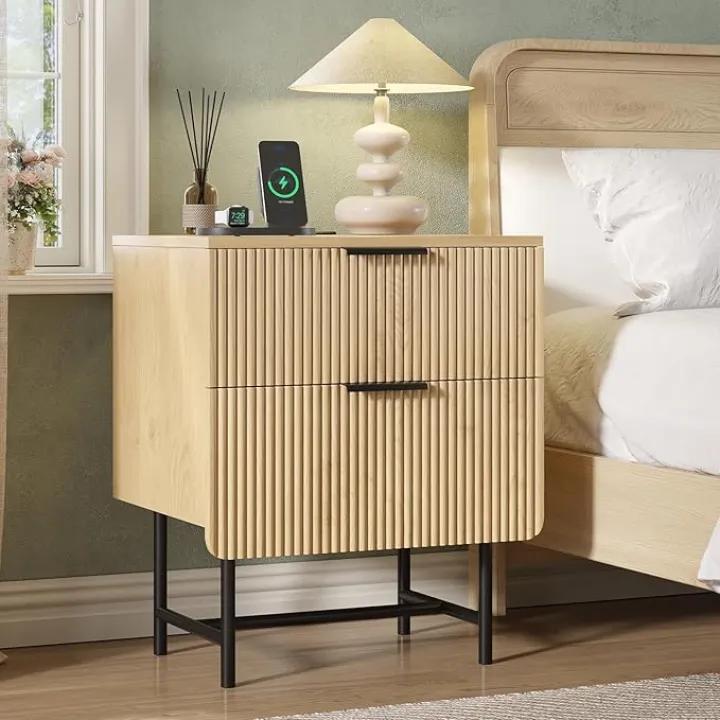 Fluted Nightstand with Charging Station, 20" Modern Bedside Table with 2 Drawers for Bedroom, Mid Century Modern End Table with Storage for Living Room, Natural Oak (1 Piece)